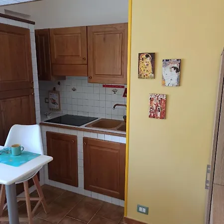 Apartment Scacciapensieri House *